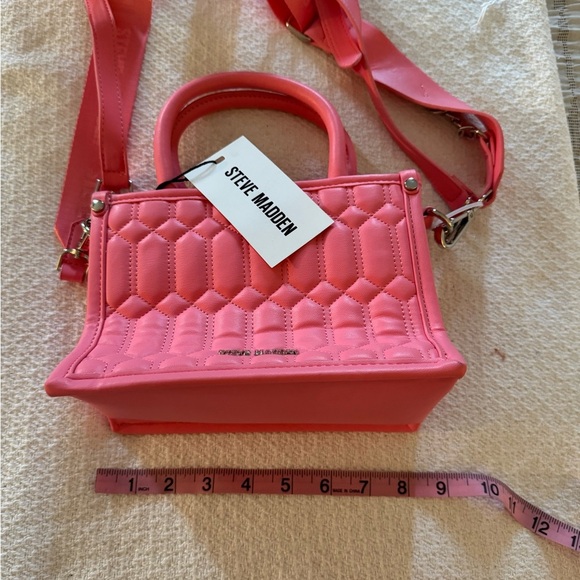 Steve Madden Pink Quilted Crossbody Bag - Picture 3 of 4